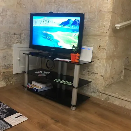 Cosy Townhouse 5 Min Walk To Valletta Il-Furjana