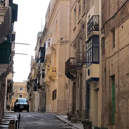 Cosy Townhouse 5 Min Walk To Valletta * Floriana