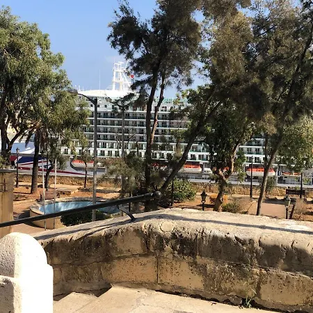 Cosy Townhouse 5 Min Walk To Valletta *