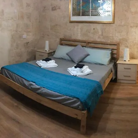 Cosy Townhouse 5 Min Walk To Valletta *