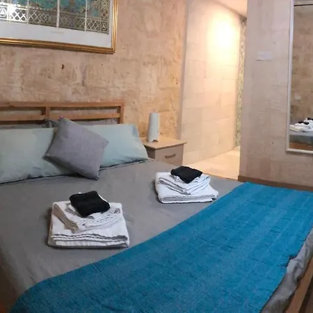 Cosy Townhouse 5 Min Walk To Valletta