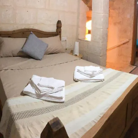 Cosy Townhouse 5 Min Walk To Valletta *