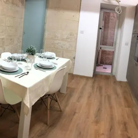 Cosy Townhouse 5 Min Walk To Valletta 아파트 일 푸리아나