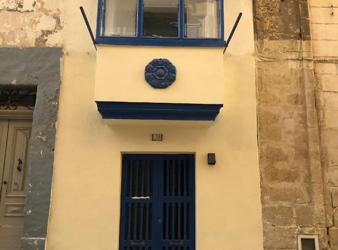 Cosy Townhouse 5 Min Walk To Valletta Apartamento *